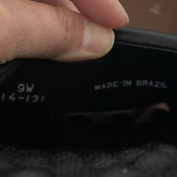 Soft Walk by Trotters | Black Slip On Sandals Size 9W - Picture 5 of 7